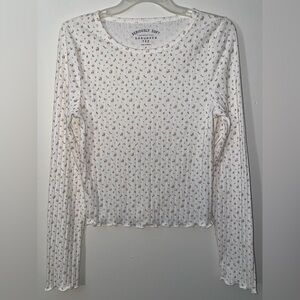 Aeropostale Juniors Seriously Soft White/Floral Fitted Long Sleeve Top